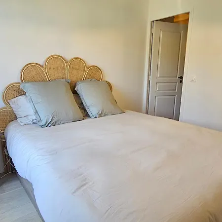 Вилла Beautiful Family Home, 4 Bedrooms, 3 Bathrooms, Quiet, Lovely Place *