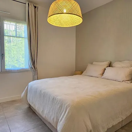 Beautiful Family Home, 4 Bedrooms, 3 Bathrooms, Quiet, Lovely Place *