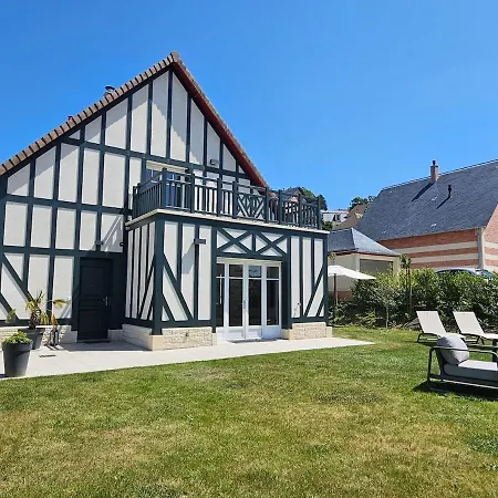 Beautiful Family Home, 4 Bedrooms, 3 Bathrooms, Quiet, Lovely Place *