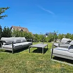 Beautiful Family Home, 4 Bedrooms, 3 Bathrooms, Quiet, Lovely Place Villa