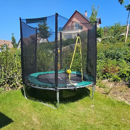 Beautiful Family Home, 4 Bedrooms, 3 Bathrooms, Quiet, Lovely Place 多维尔