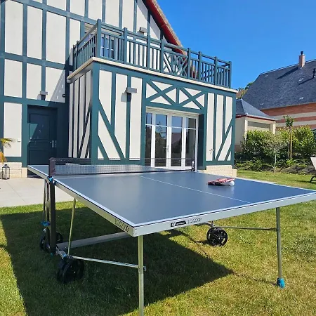 Beautiful Family Home, 4 Bedrooms, 3 Bathrooms, Quiet, Lovely Place Deauville