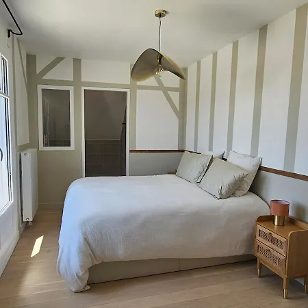 Villa Beautiful Family Home, 4 Bedrooms, 3 Bathrooms, Quiet, Lovely Place Deauville